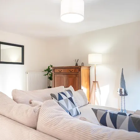 Easy Access Home With Spacious Private Parking & Near Scenic Bike Routes Monswiller Exterior photo