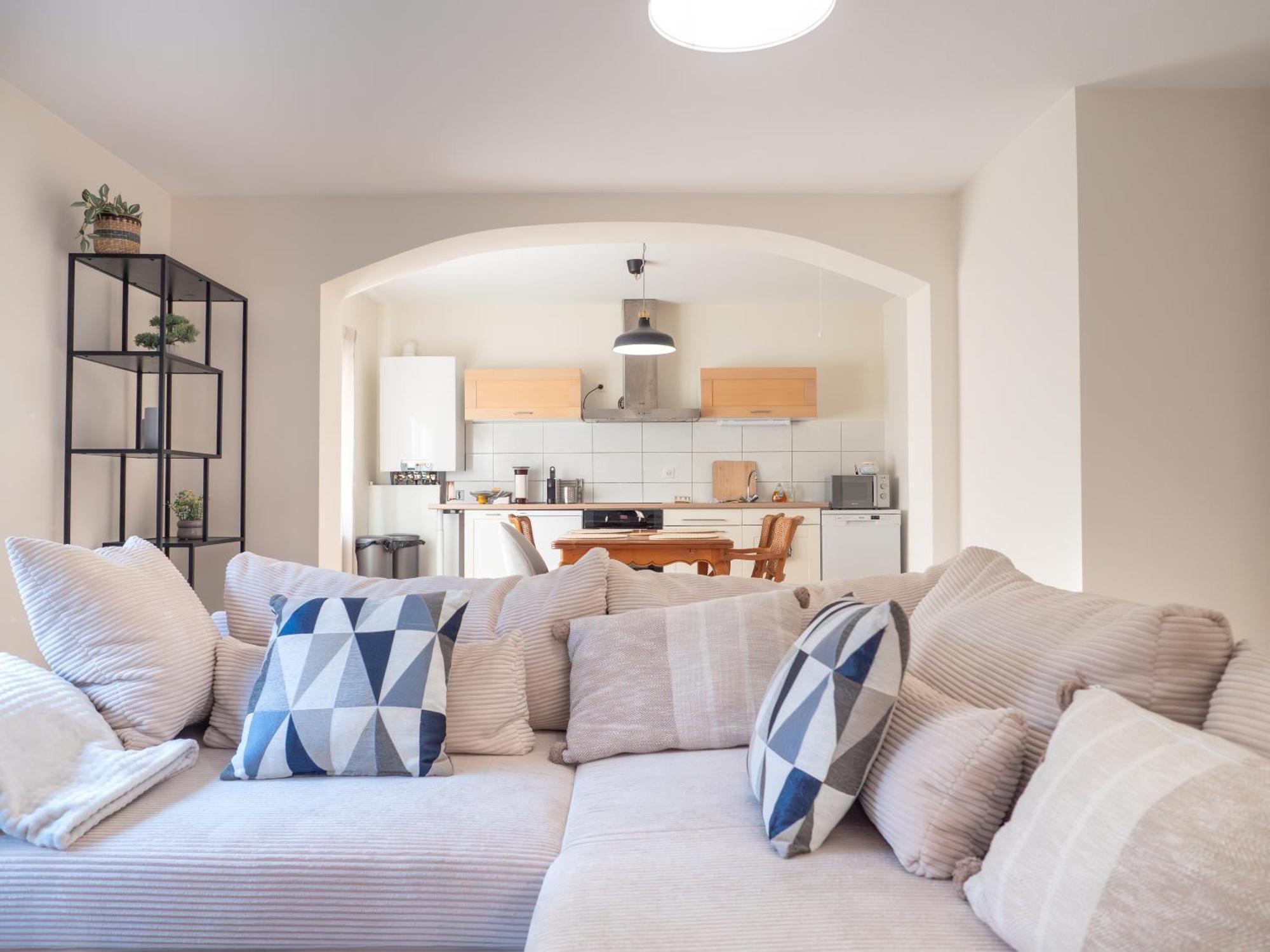 Apartment Easy Access With Spacious Private Parking & Near Scenic Bike Routes Monswiller